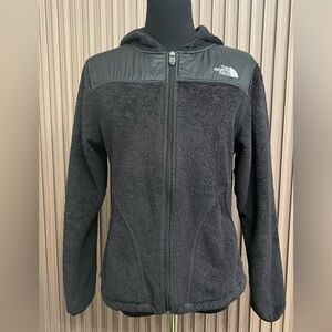 The North Face Women's Black Sweater Size S